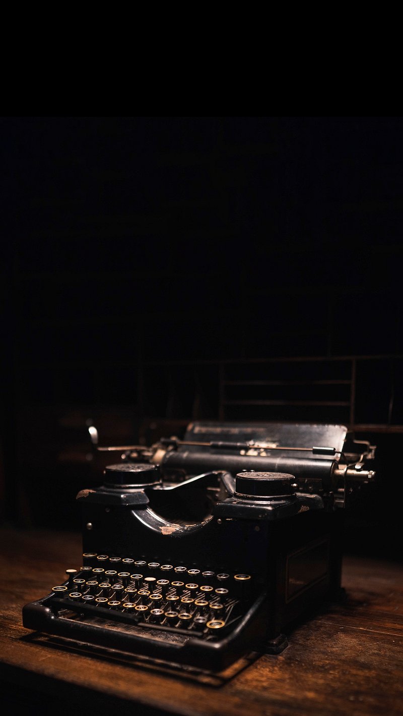 Old typewriter wooden table mobile