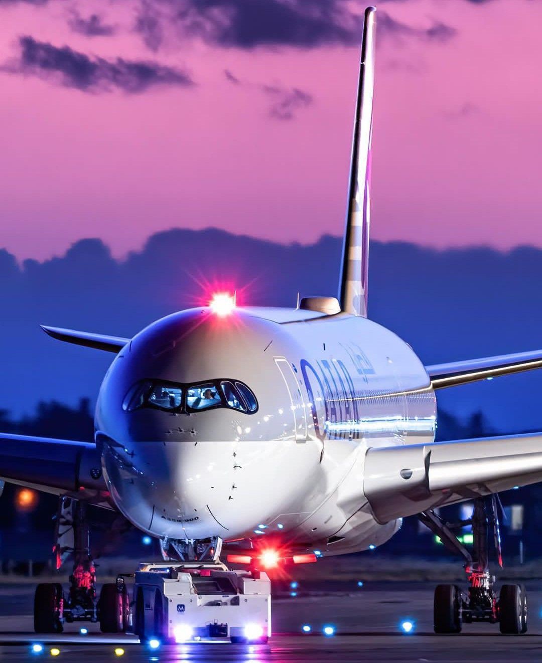 Qatar Airways Wallpaper, HD Qatar Airways Background on WallpaperBat