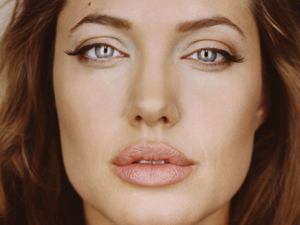 Angelina Jolie Wallpaper Free Desktop. Angelina Jolie Wallp