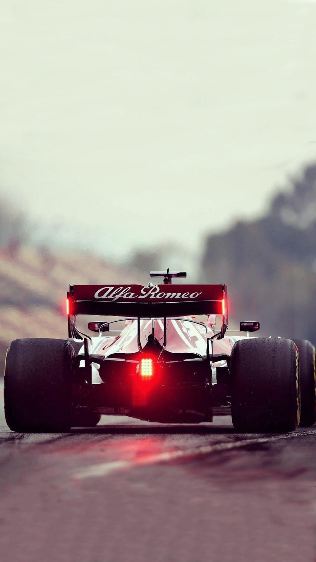 That Alfa Romeo rear. [Mobile wallpaper ]