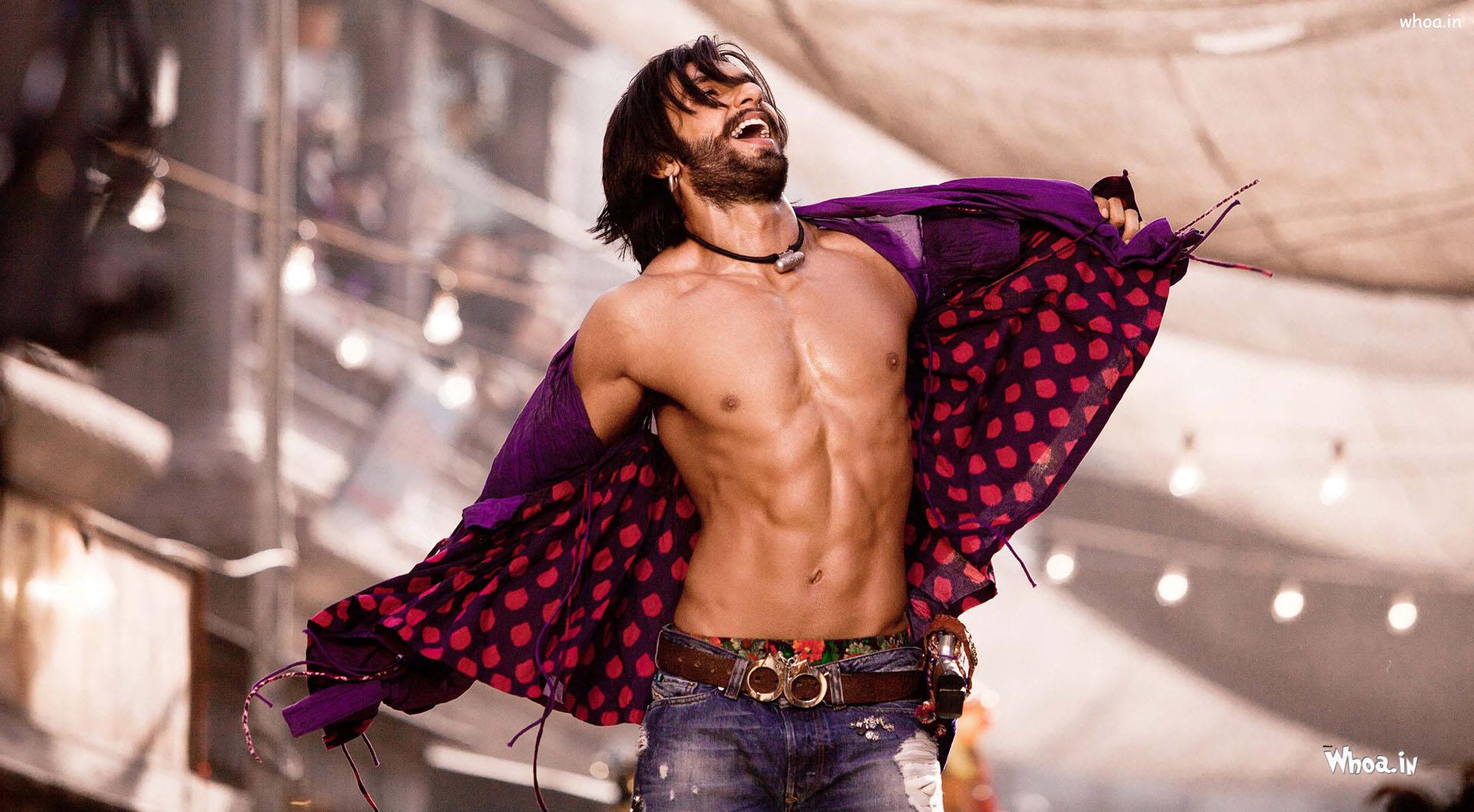 Ranveer Singh Body Shapes In Ram Leela Movies Wallpaper