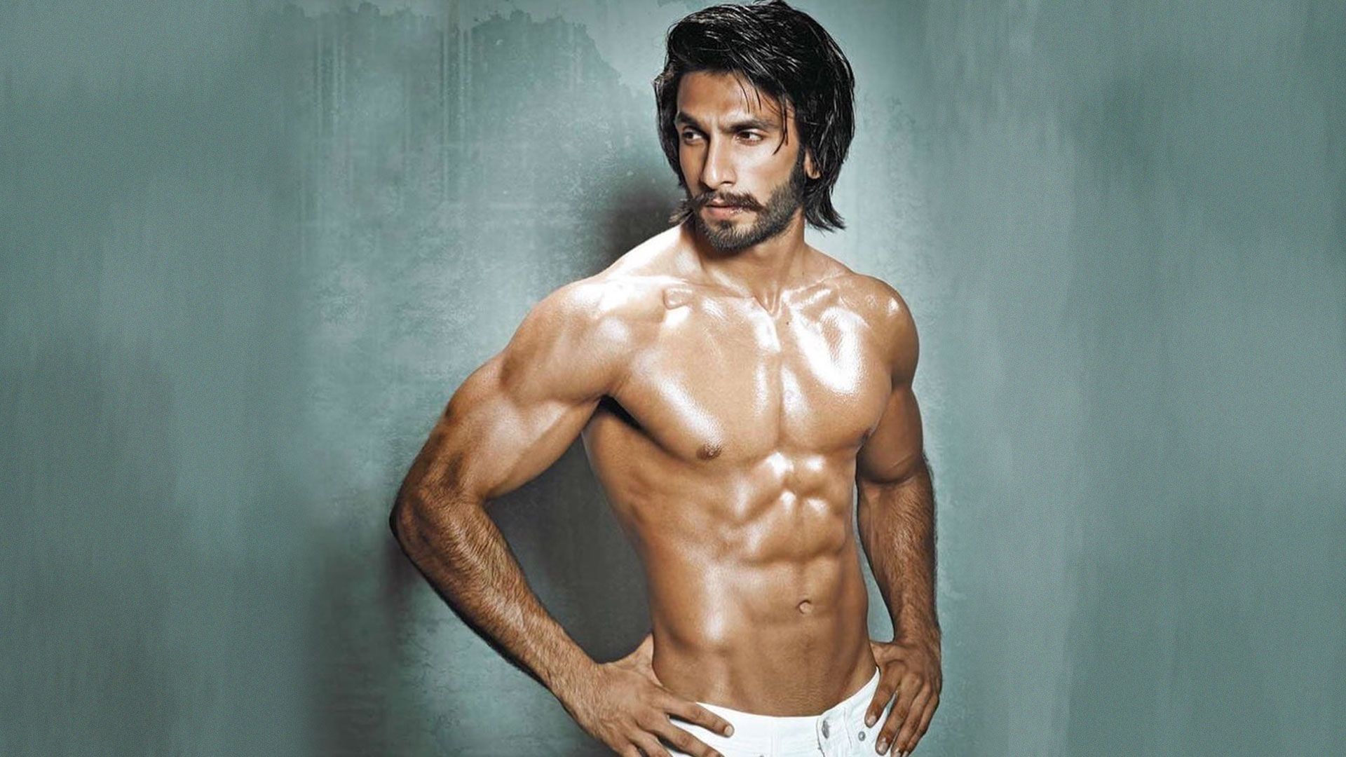 Ranveer Singh Orders His Lunch & Dinner From This Mumbai Based Food Delivery Service To Stay In Top Shape