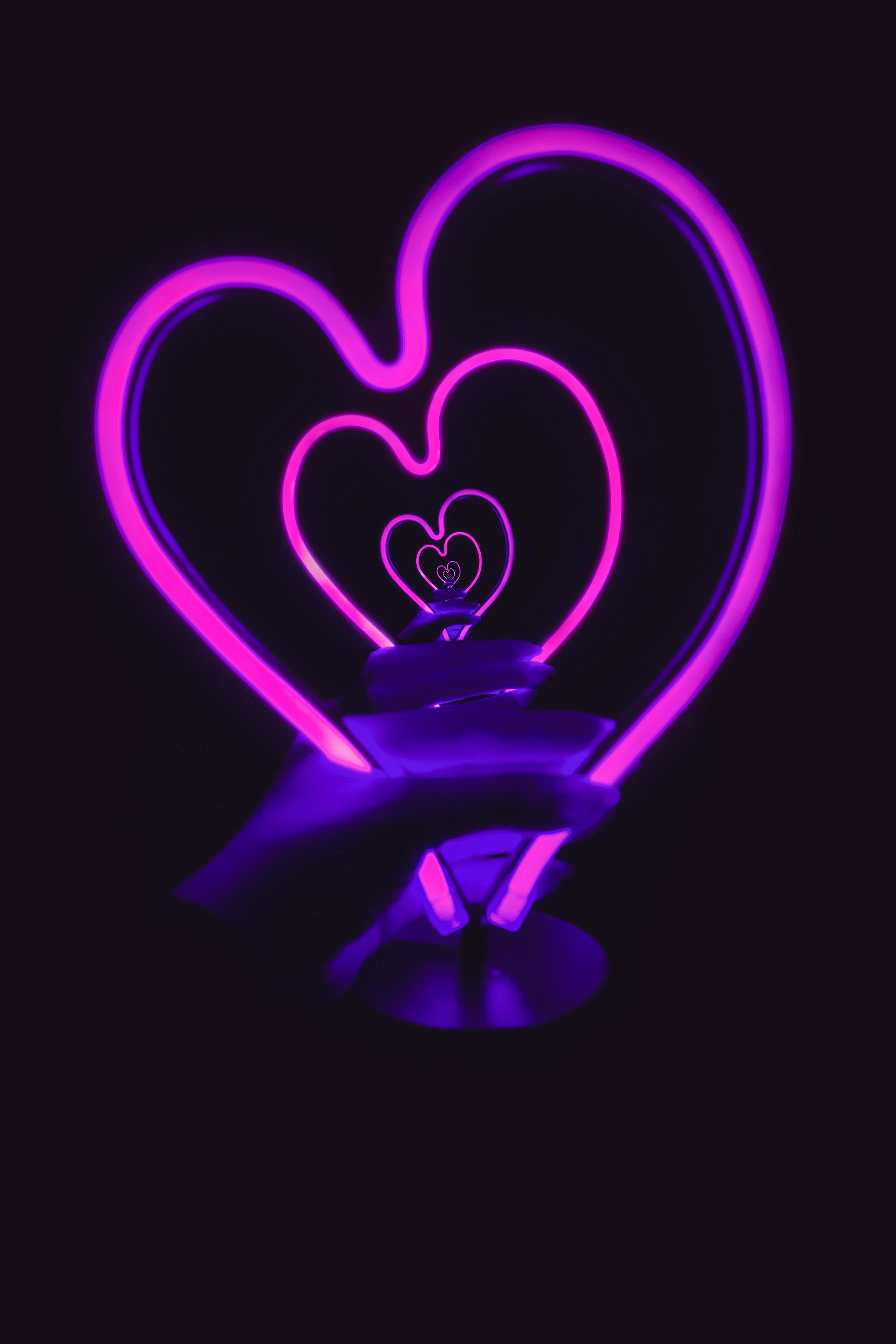 Turned on pink heart 3D lamp photo