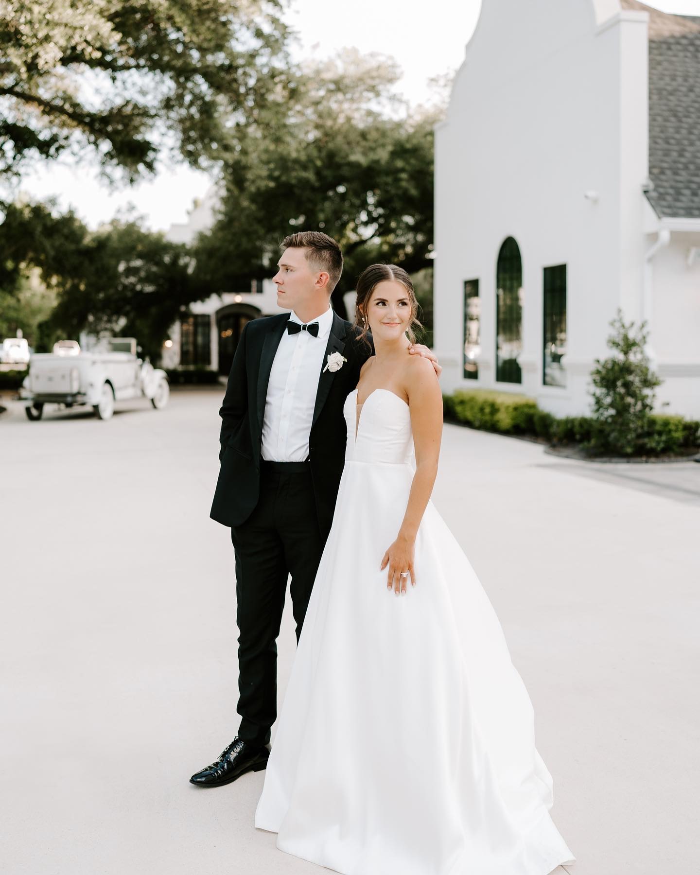 Romantic Summer Wedding in a Timeless Black + White Palette