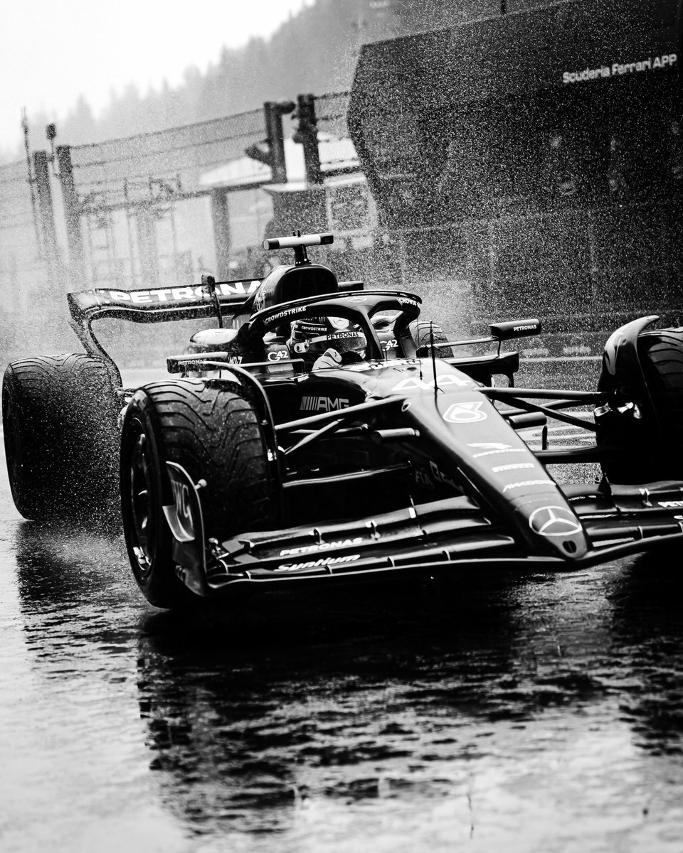 Mercedes AMG PETRONAS F1 Team Looks Better In Black And White