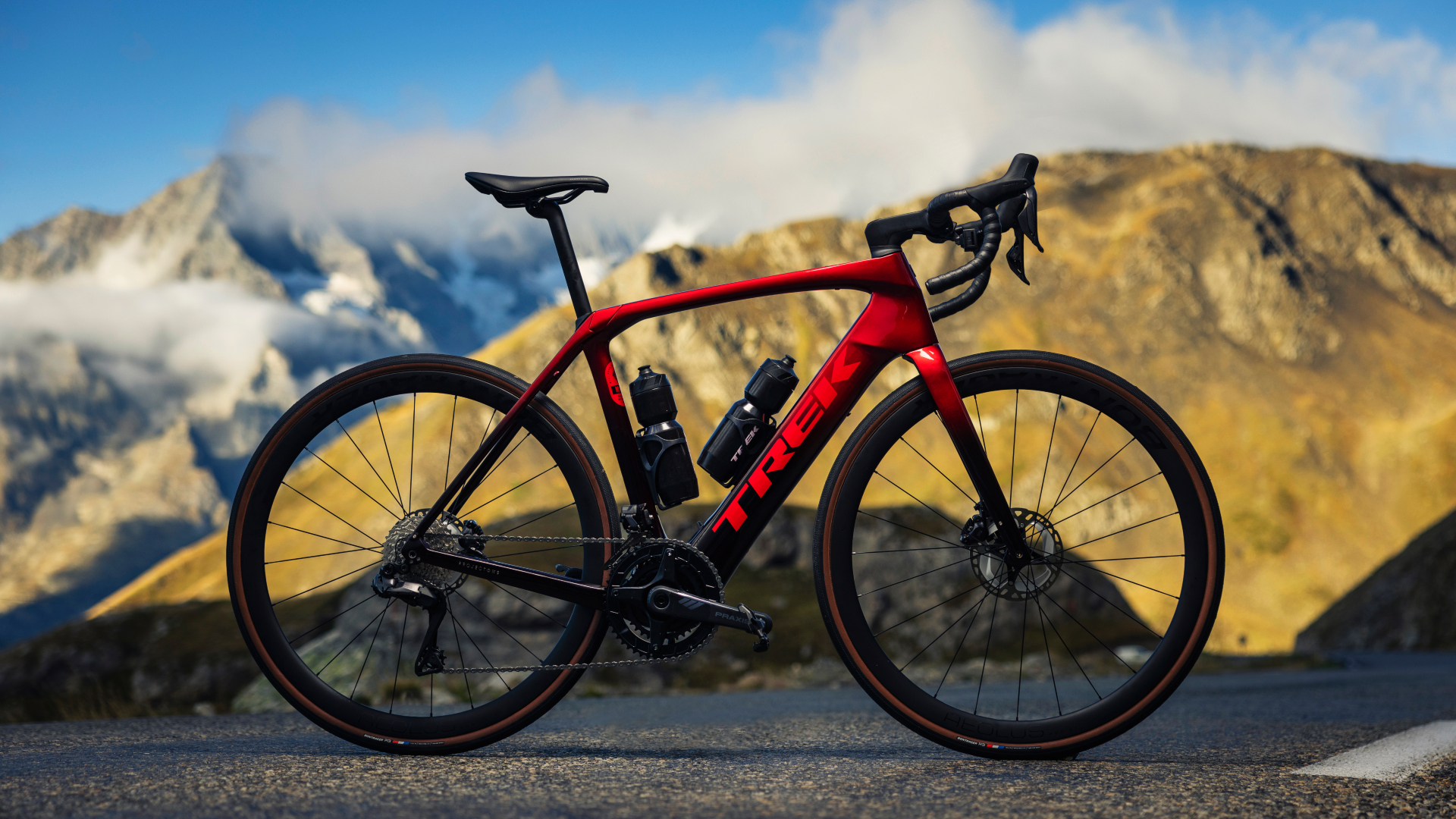 New Trek Domane+ SLR E Bike Is Lightweight, Quiet And Looks Just Like The Regular Version