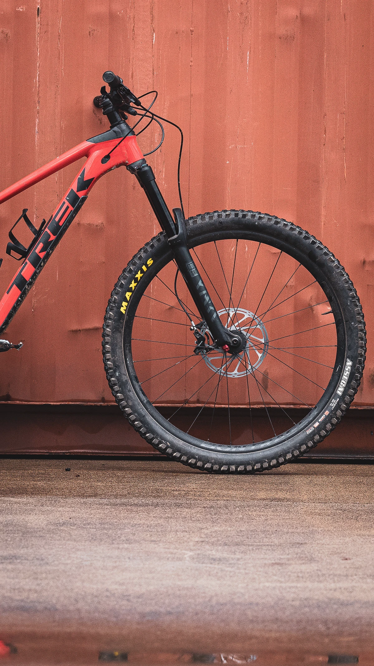 Trek Slash 7 - Behance