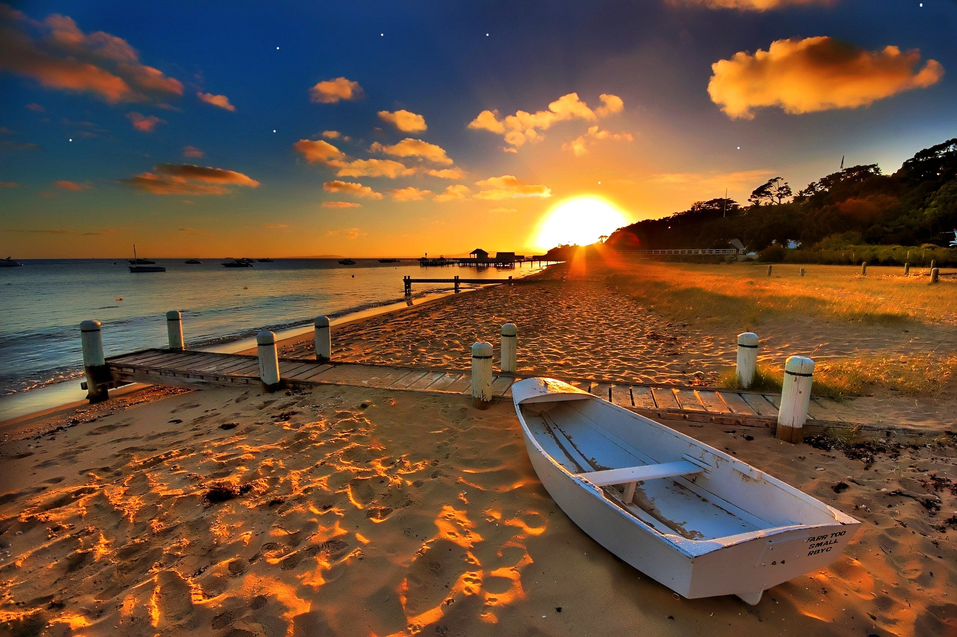 Sunset Serenity Beach Wallpaper