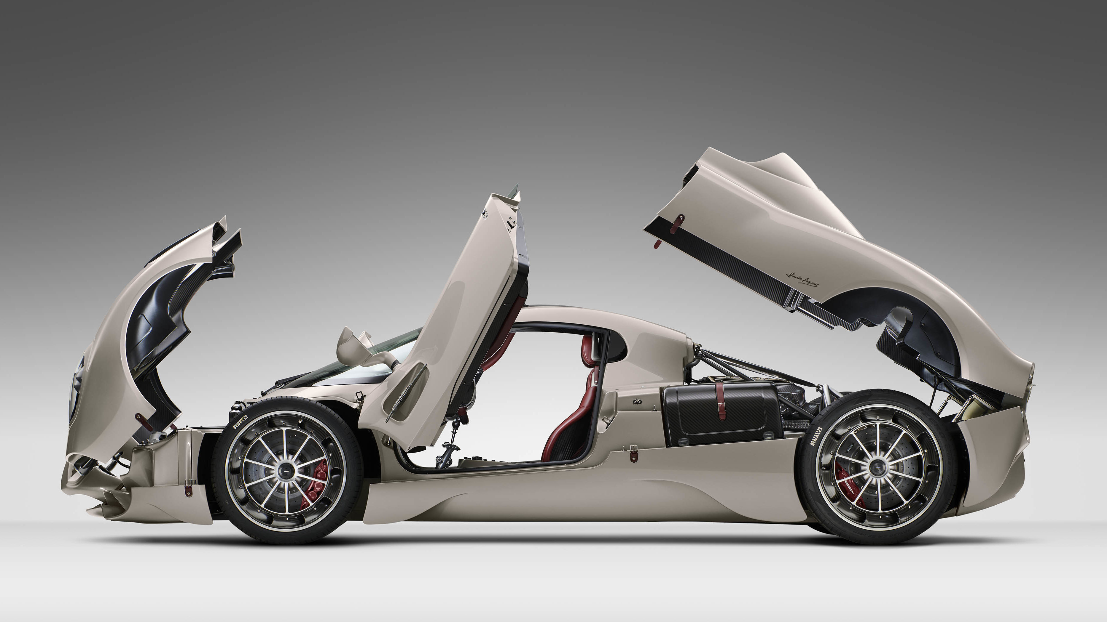 Pagani Automobili: how to make a modern hypercar