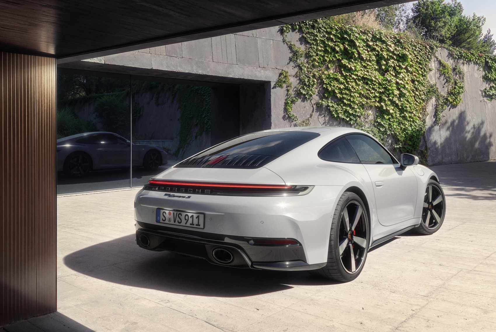 Porsche's 992.2 Generation 911 Carrera S Lands For £120k