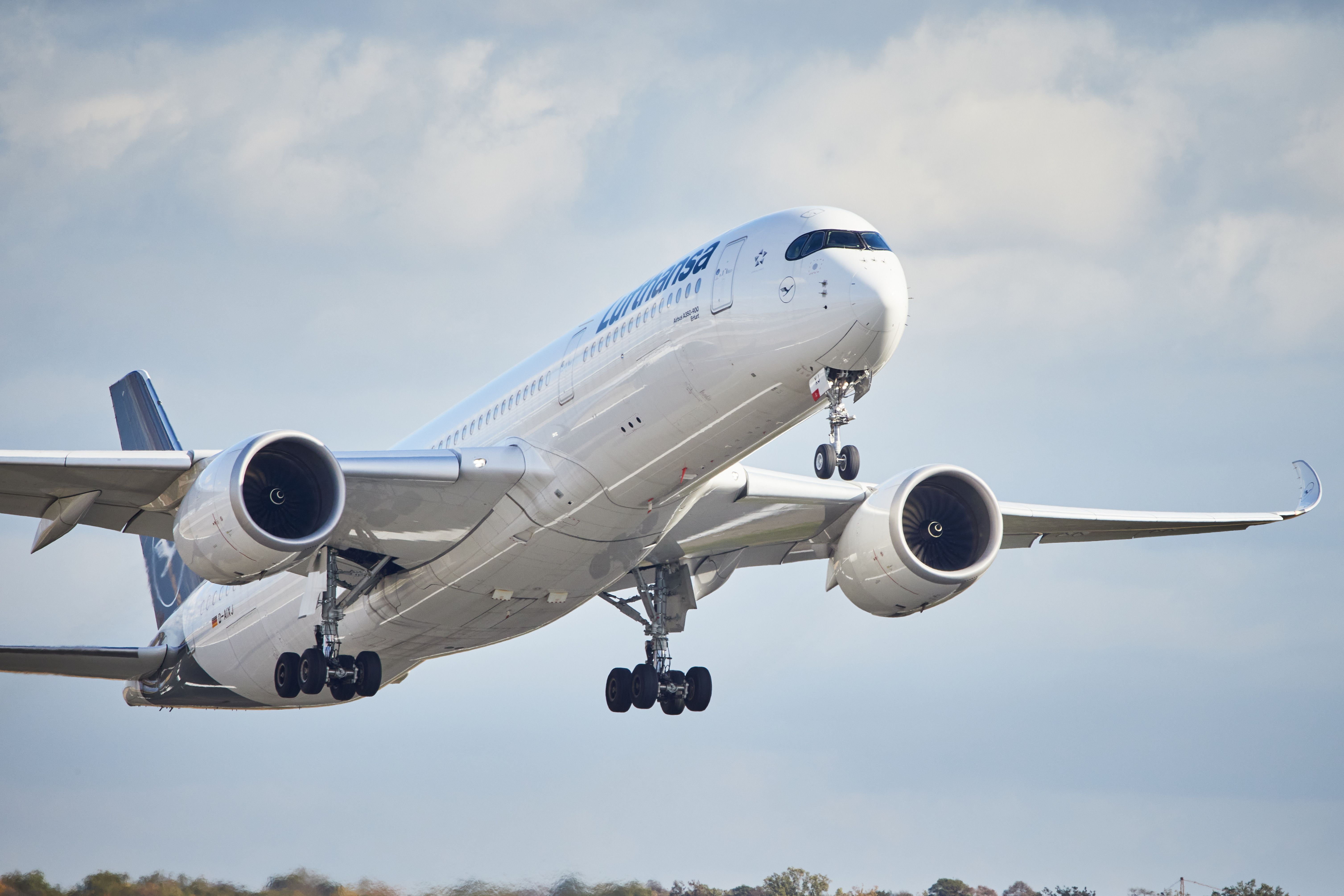 Representing Munich: Lufthansa Introduces Another Airbus A350