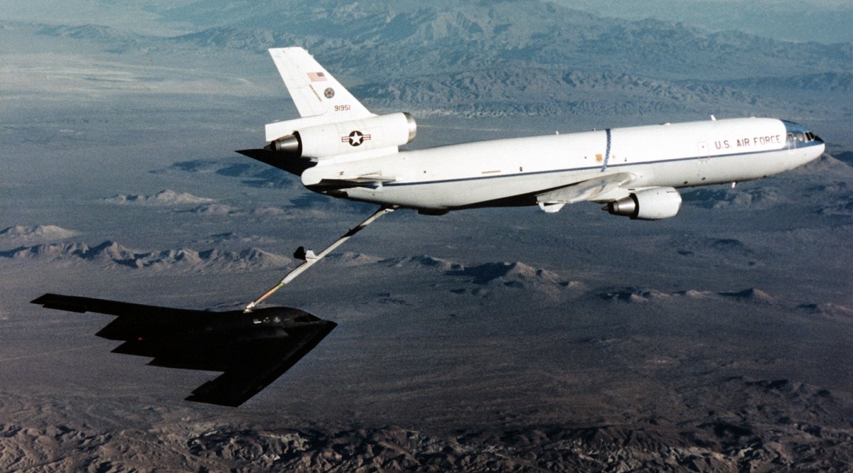 McDonnell Douglas KC 10 Extender PDF EBook + Aircraft Flight Manuals