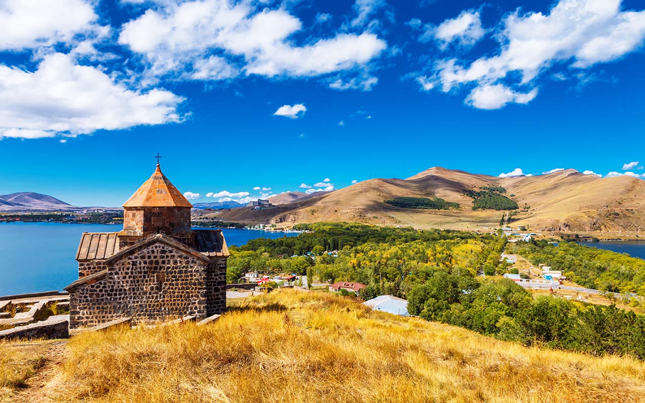 Armenia tours, Conquering southern Armenia