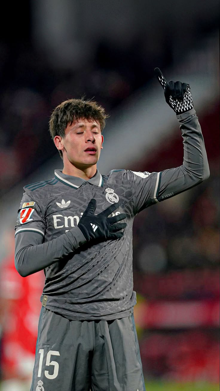 Arda Güler wallpaper