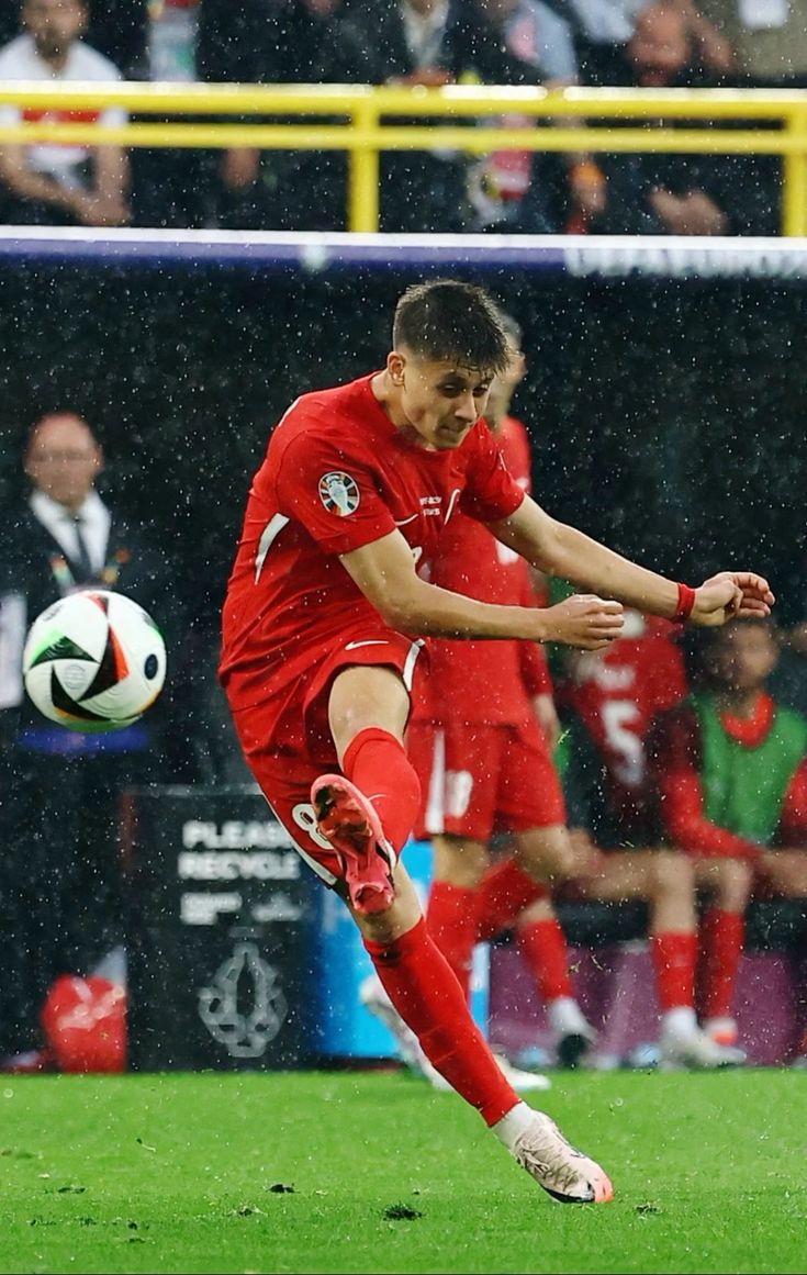 Arda Güler Türkiye Milli Takımı Wallpaper