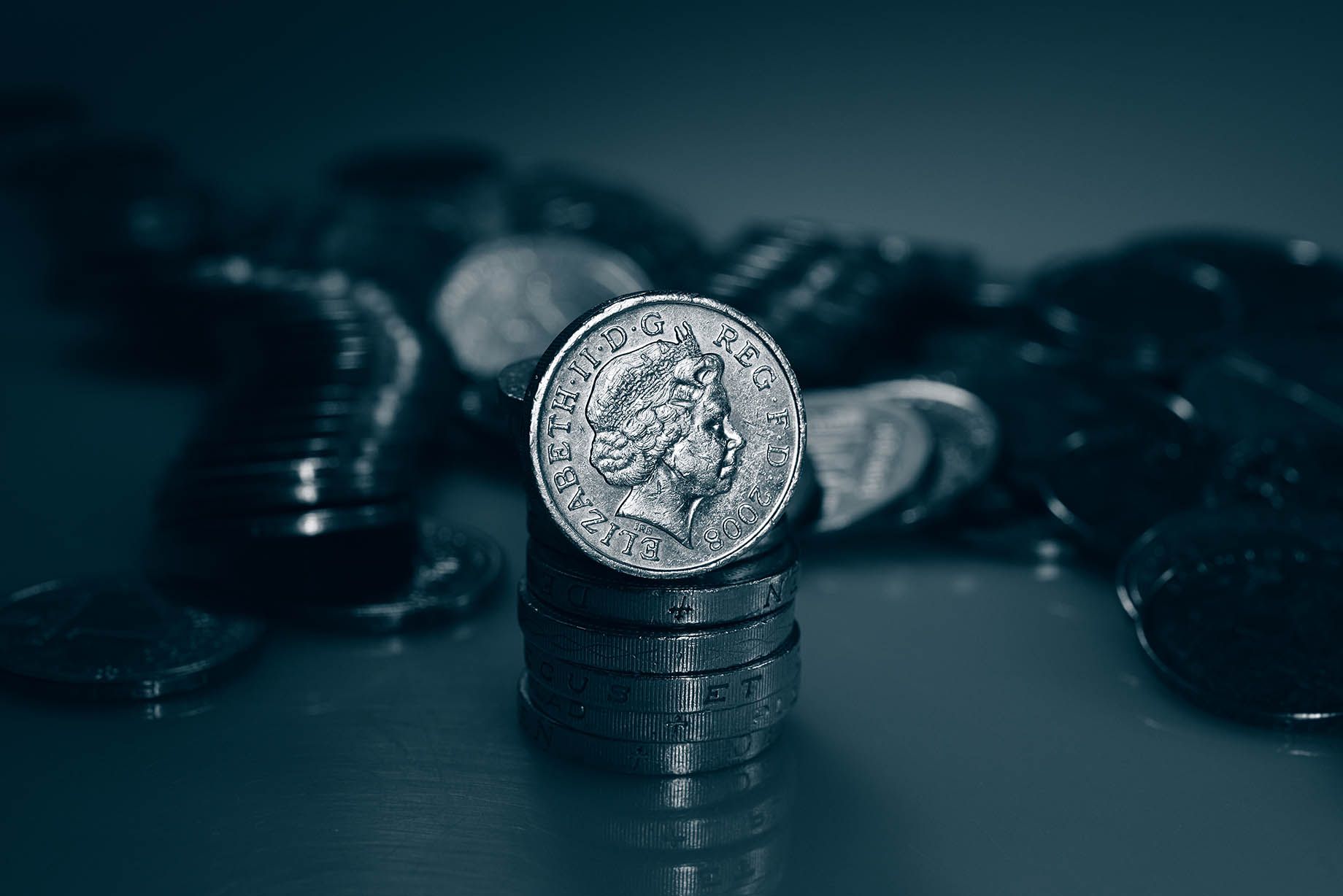 Pound Sterling Set for an Explosive Monday Session vs. Euro and Dollar