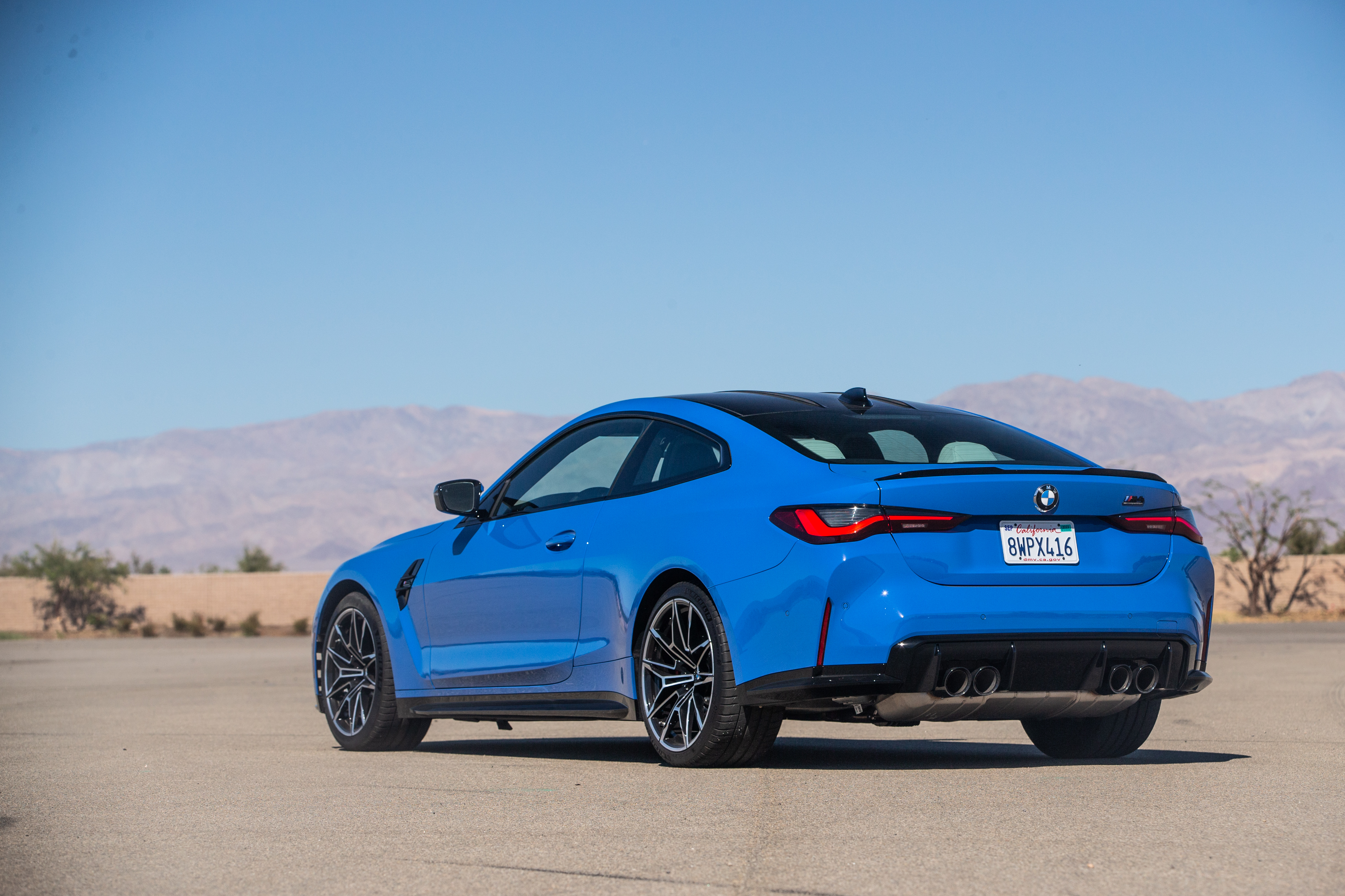 Download Vehicle BMW M4 Competition 4k Ultra HD Wallpaper