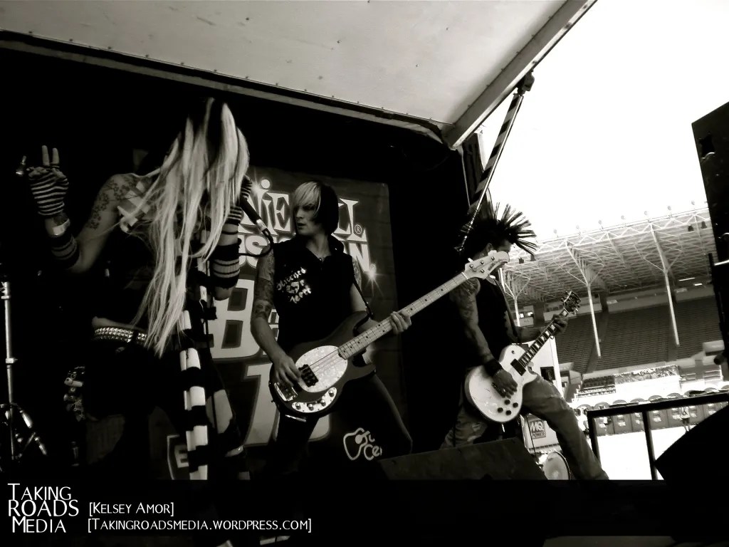 Stitched Up Heart. Warped Tour '11. Kelsey Amor. Taking Roads Media