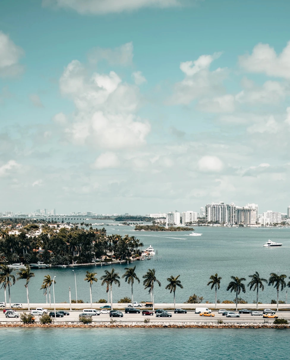 Hours in South Beach: Food & Culture Guide