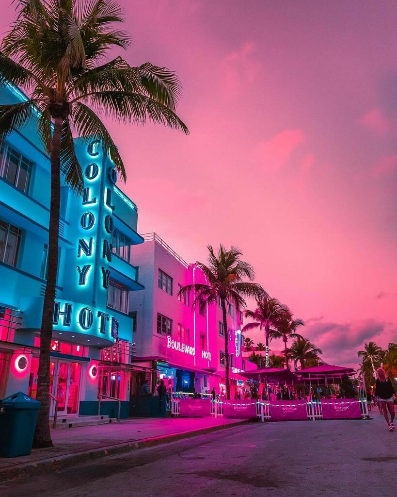 The Miami Guide Beach vibes on Ocean Drive