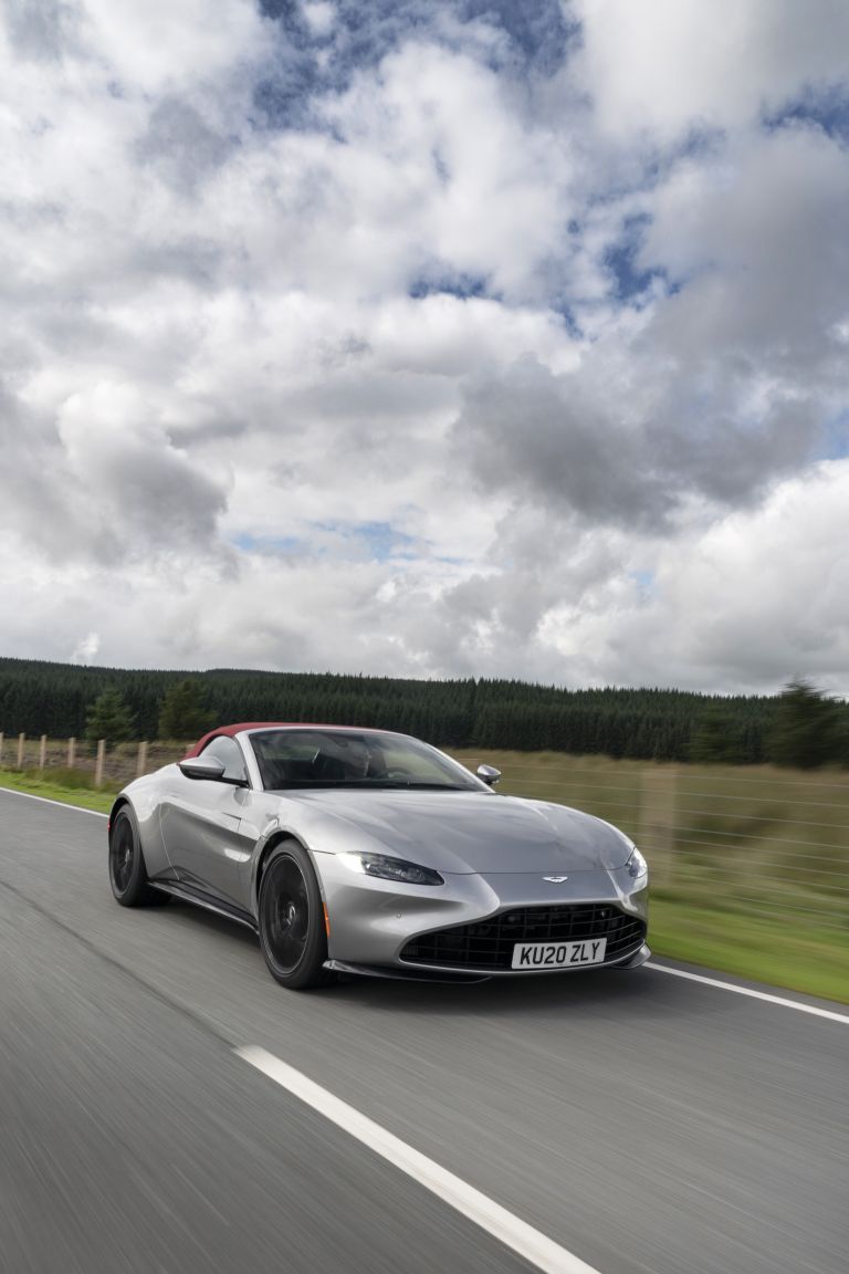 Aston Martin Vantage roadster quality free high resolution car image, picture and photo