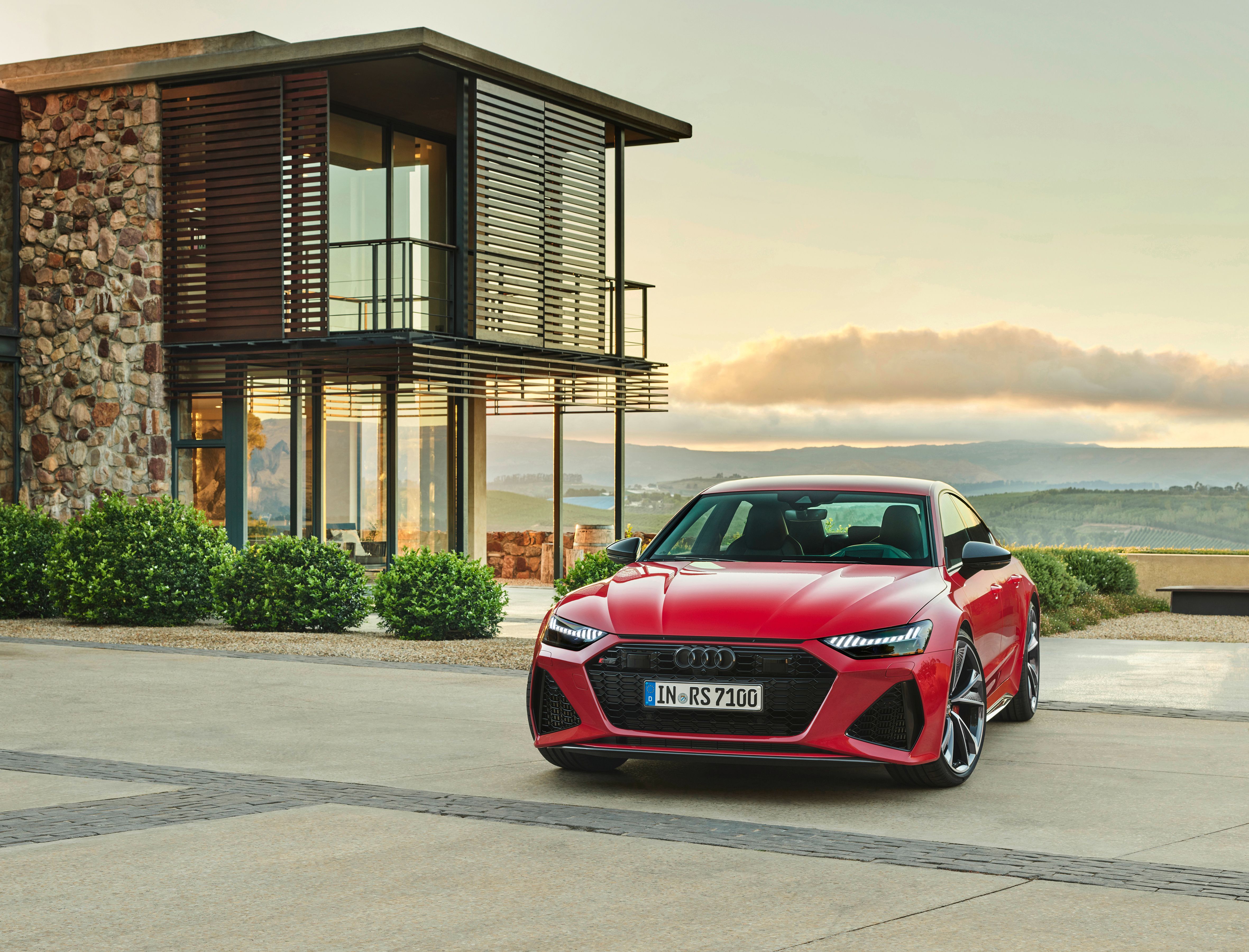 Wallpaper of the Day: 2020 Audi RS7