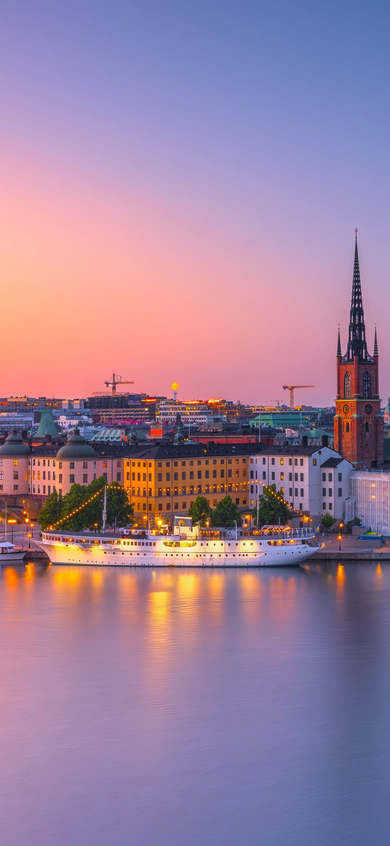 Travel, Visit, Europe, Beautiful Architecture 4K UHD Wallpaper for UltraHD Desktop and TV, Widescreen and UltraWide Display, Dual and Triple Monitor, Smartphone and Tablet Devices