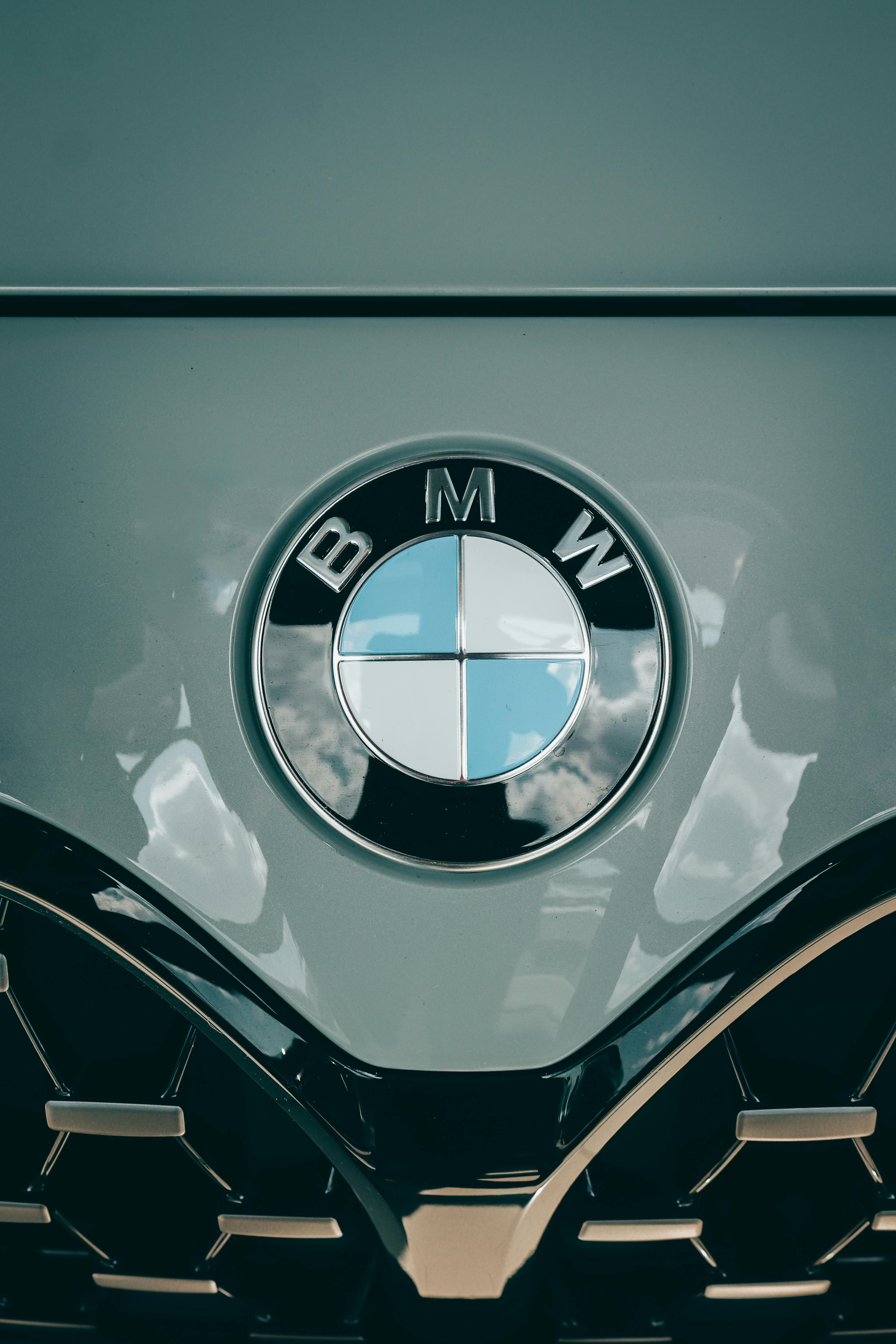 Close up of BMW Logo · Free