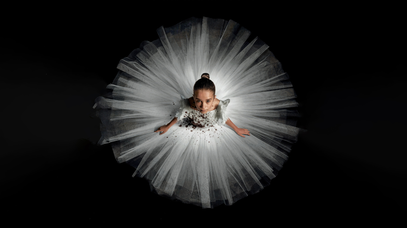 Horror movie poster Abigail Desktop wallpaper 1366x768