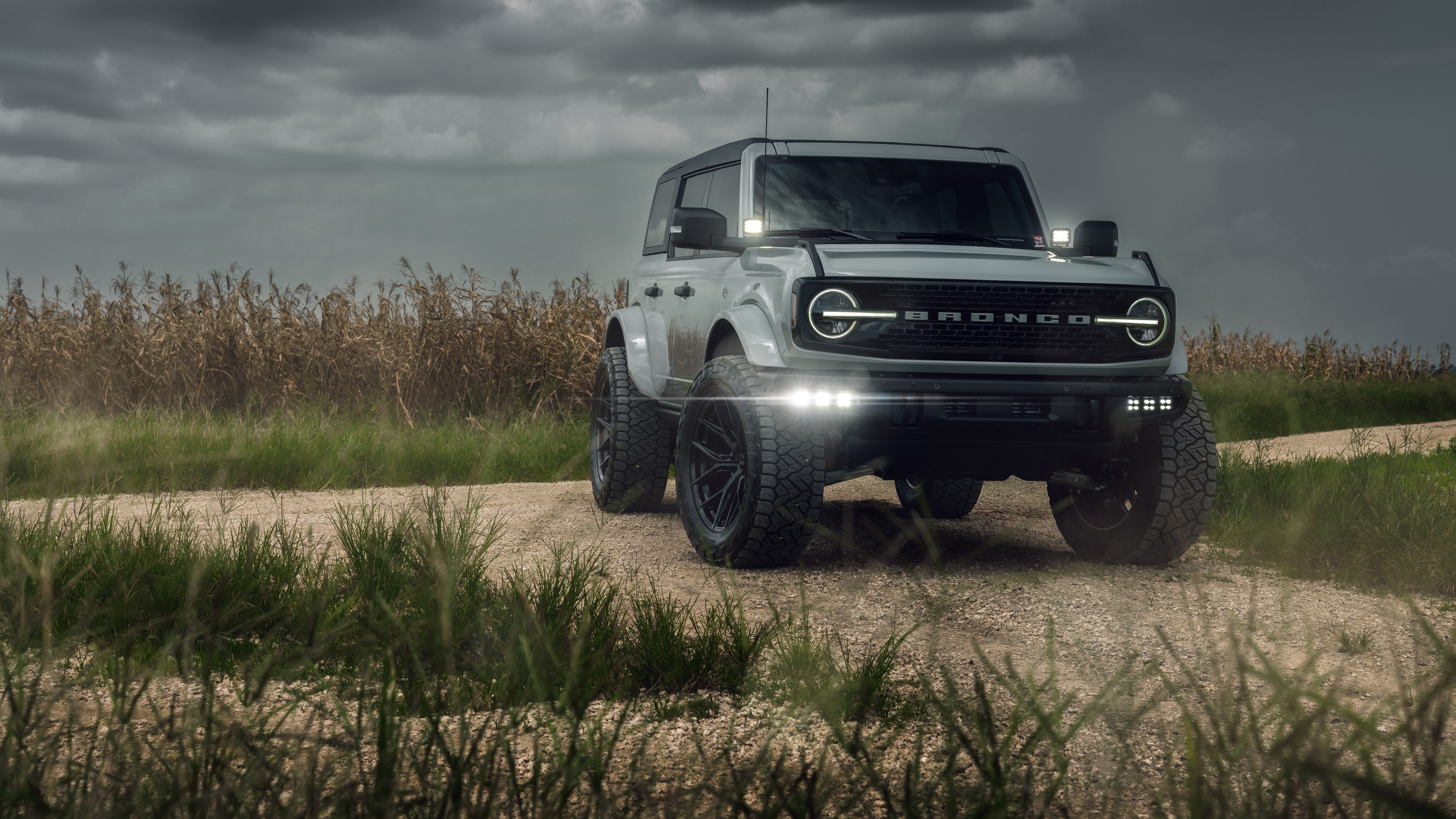 Ford Bronco Off Road SUV 4K 8K Wallpaper Car Wallpaper