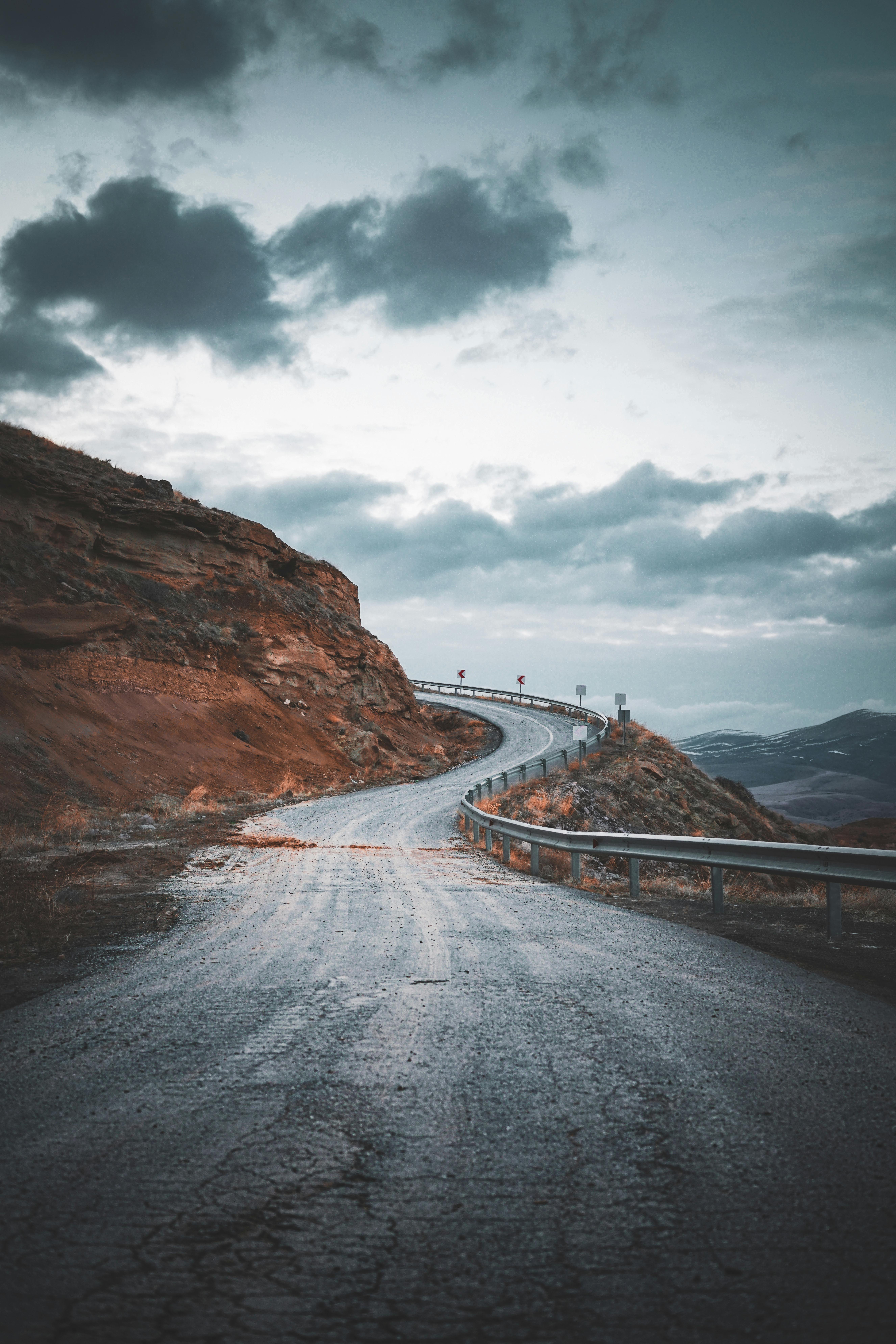 Empty Curved Road · Free