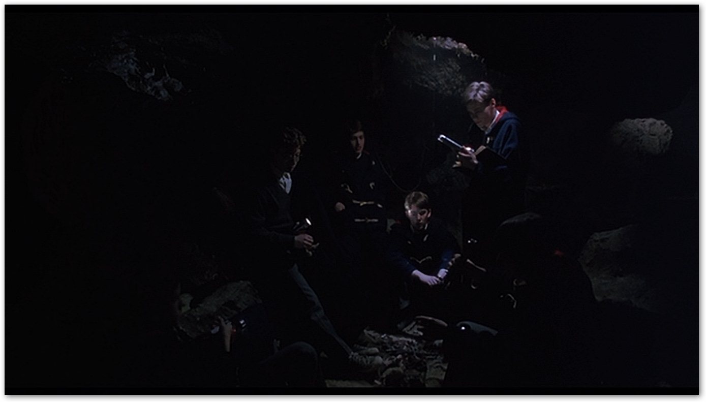 Dead Poets Society. Walk in the dust