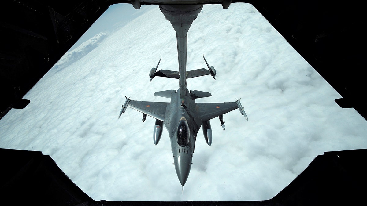 US airstrike in Syria used 8 manned fighter jets that dropped 9 guided bomb units: official