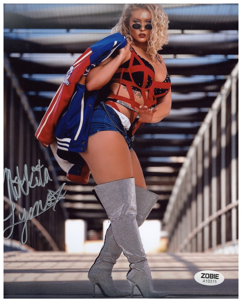 Nikkita Lyons Signed 8x10 Photo NXT WWE Autographed Zobie COA