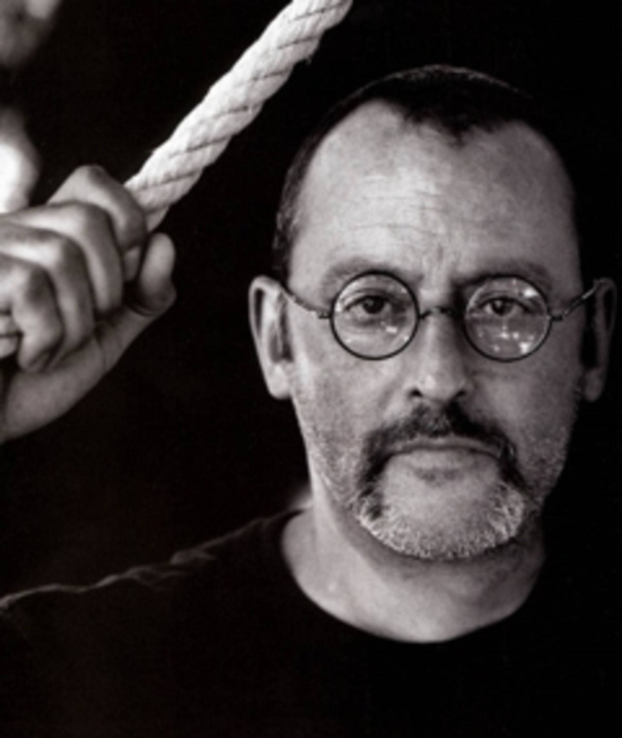 Download Jean Reno French Movie Actor Wallpaper
