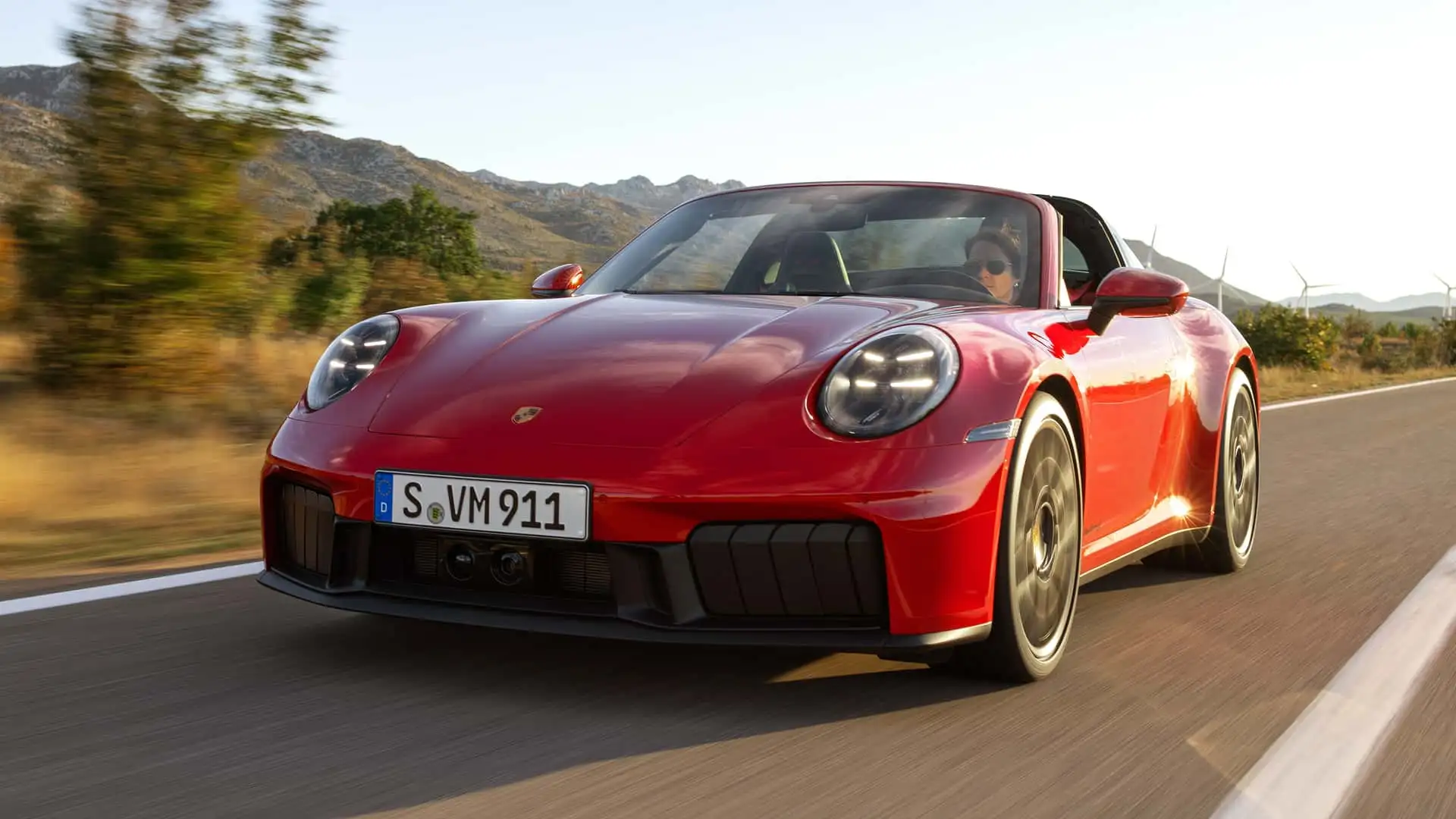 The First Hybrid Porsche 911 Has 532 HP and Costs $895