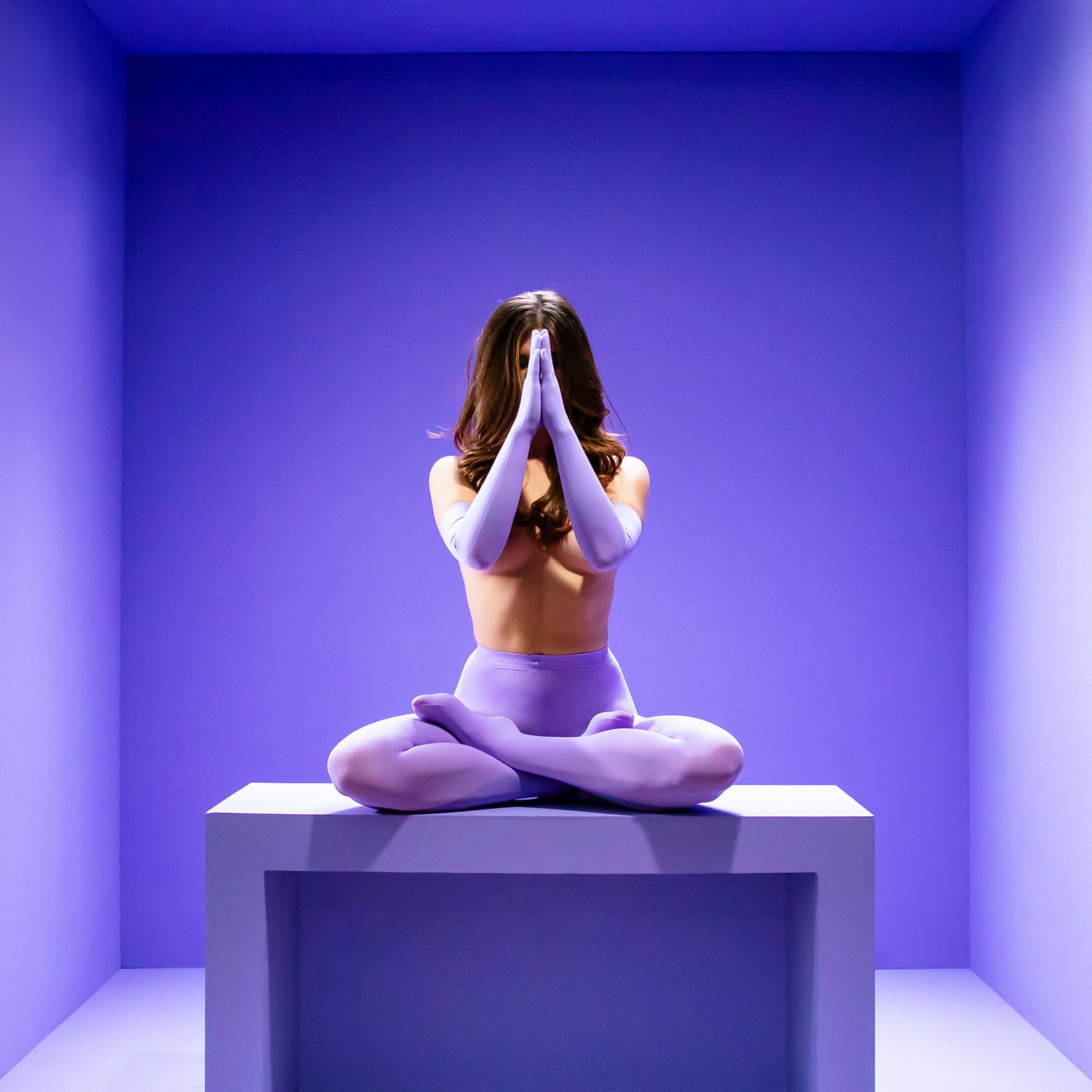 Purple Tights Sculpture in a Purple Cube Editorial. J&D Studio 1000 at Artisan Hill. J&D Photo LLC. Richmond, Virginia