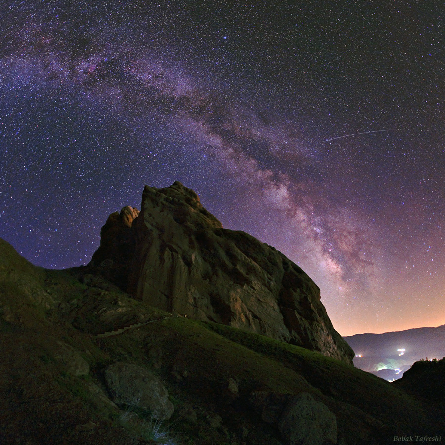 Starry Night of Alamut and The Milky Way Across Alamut; The Earth from Space: Spectacular Night Time Photo from TWAN and NASA « Simerg