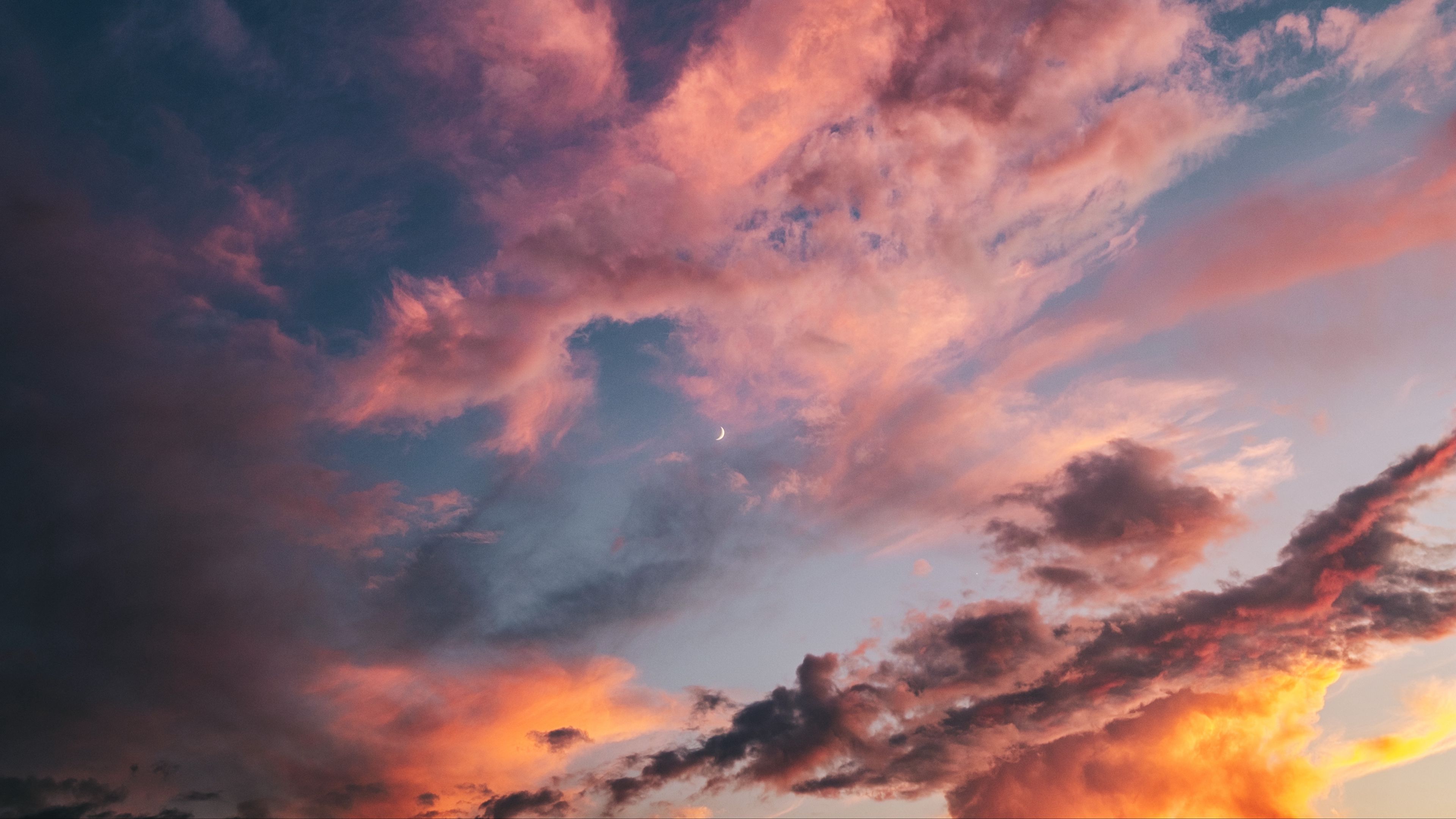 Download wallpaper 3840x2160 clouds, sky, sunset, dawn, porous 4k uhd 16:9 HD background
