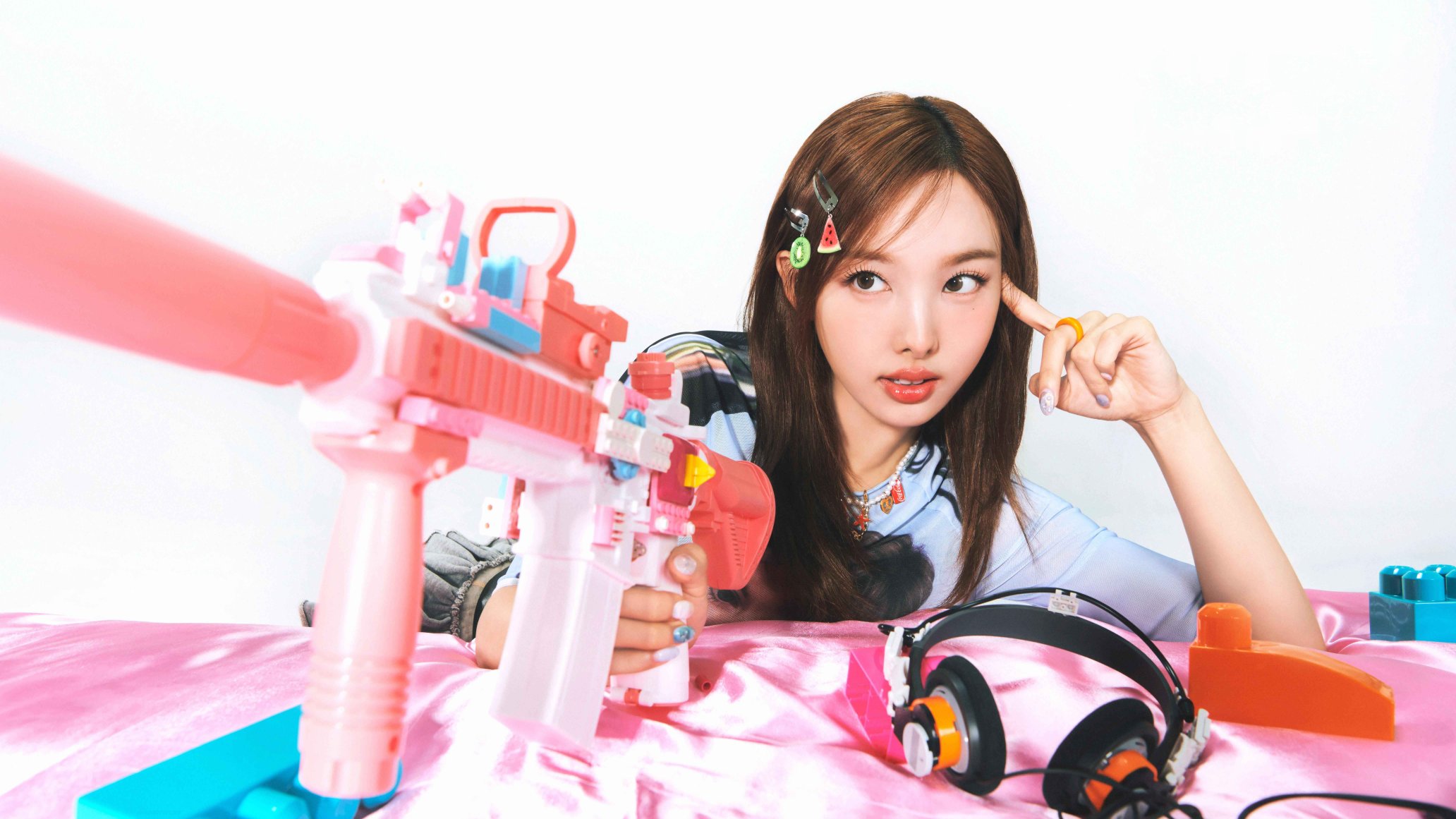 TWICE Wallpaper Zone 2025 Season's Greetings [Collector] Desktop Wallpaper HQ: #TWICE #트와이스 #TWICE_Collector #NAYEON #JEONGYEON #MOMO #SANA #JIHYO #MINA #DAHYUN #CHAEYOUNG #TZUYU SEASONSGREETINGS