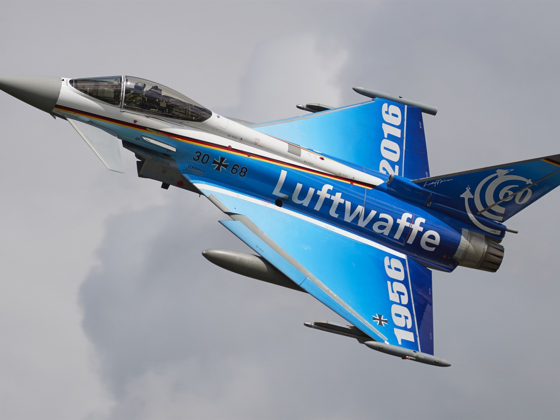 Eurofighter Typhoon Fighter Aircraft HD Wallpaper