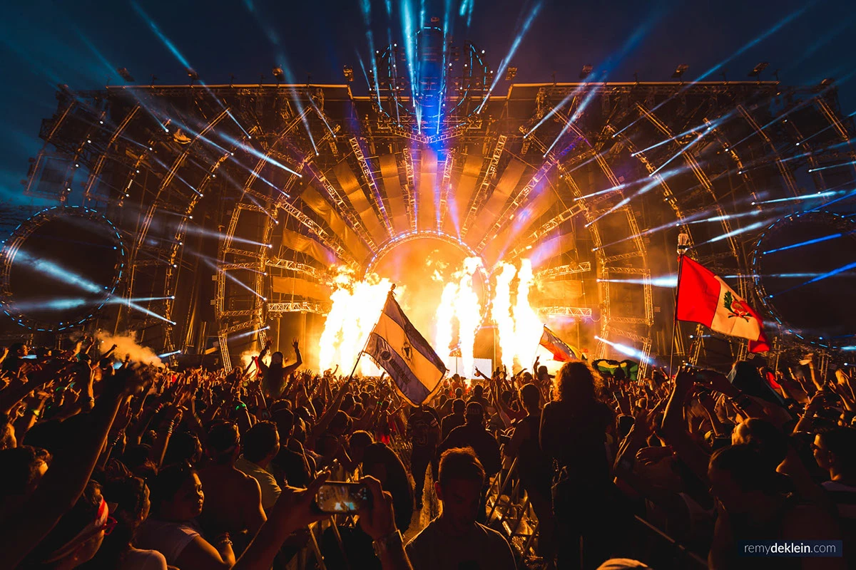 EDM & Festival Photography - Behance