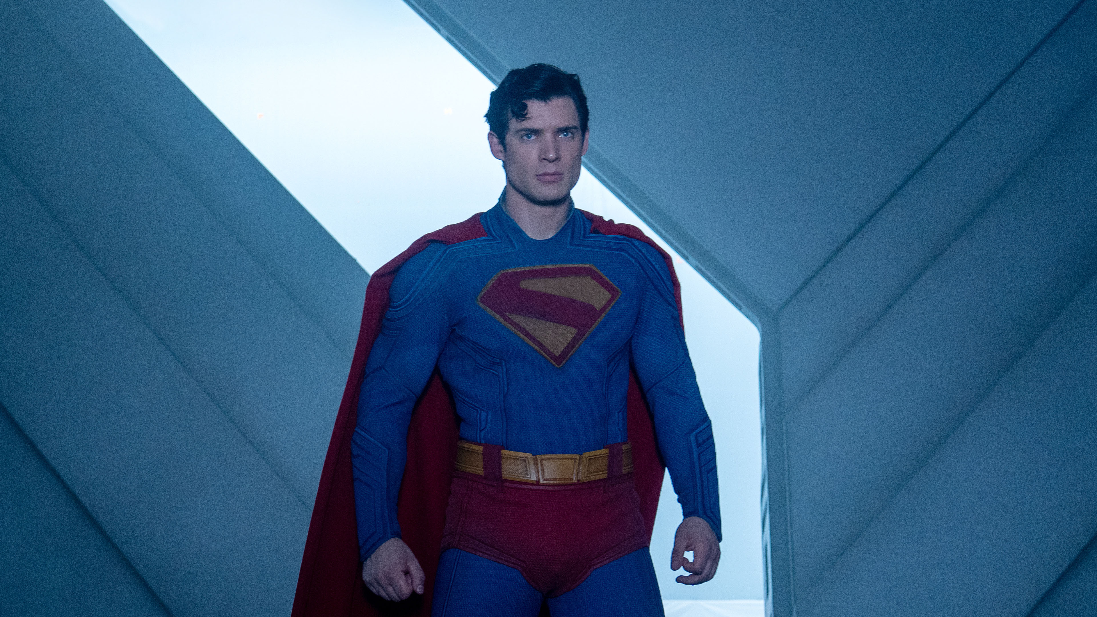 Warner Bros. Releases New Superman Hi Res Photo
