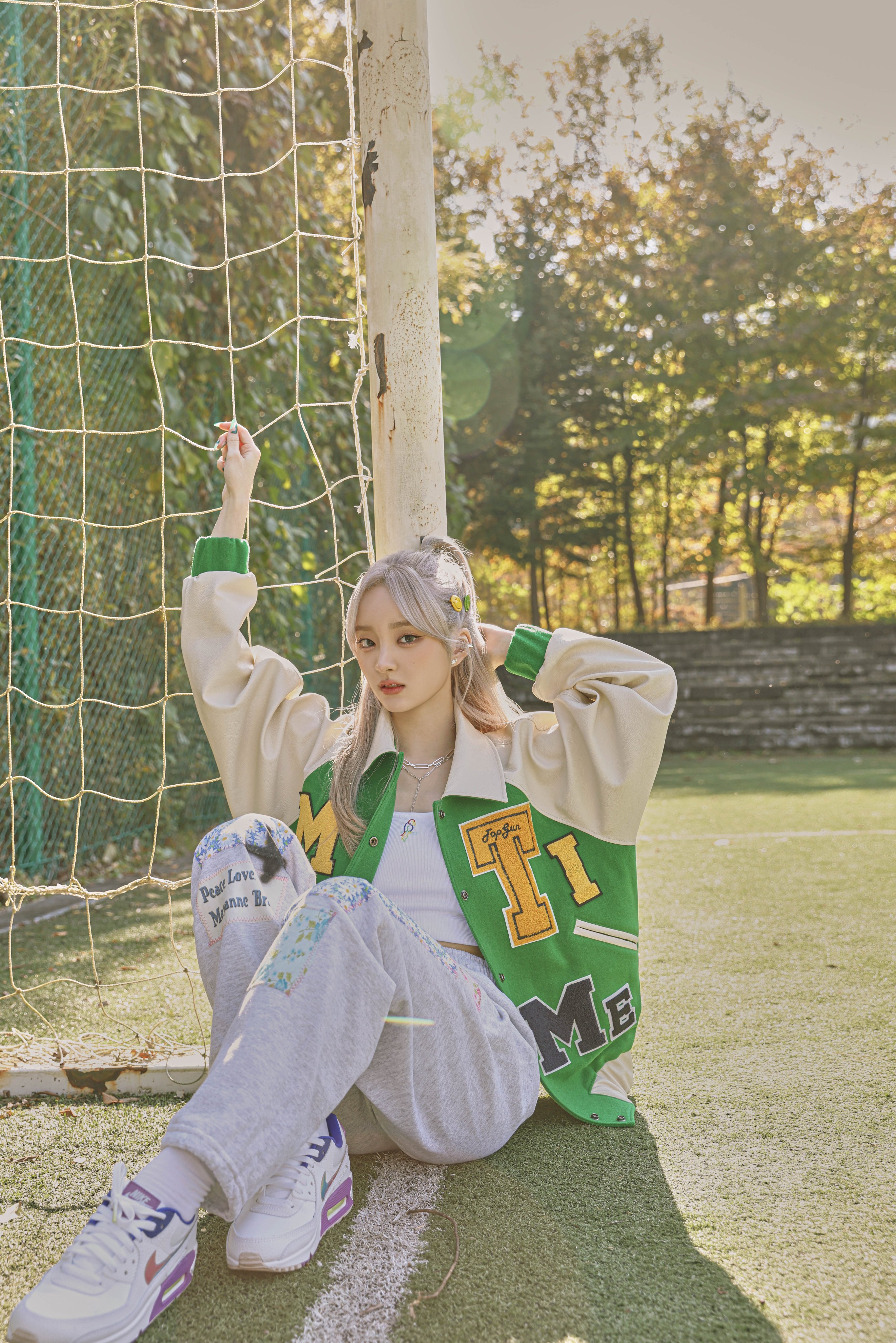 ICHILLIN' 3rd Digital Single: Draw (MY TIME) (Concept Photo 1)