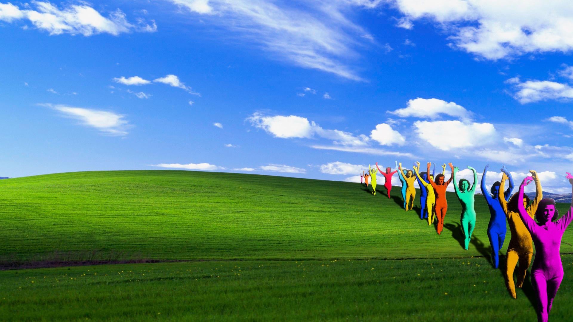 Windows XP Wallpaper with Tv Girl created