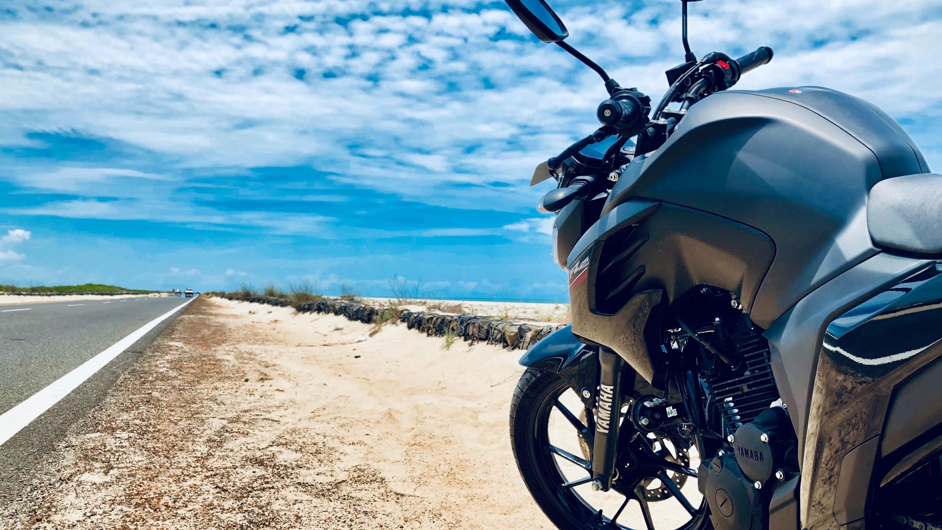 Download wallpaper 1920x1080 yamaha fz25, yamaha, motorcycle, bike, black, road full hd, hdtv, fhd, 1080p HD background