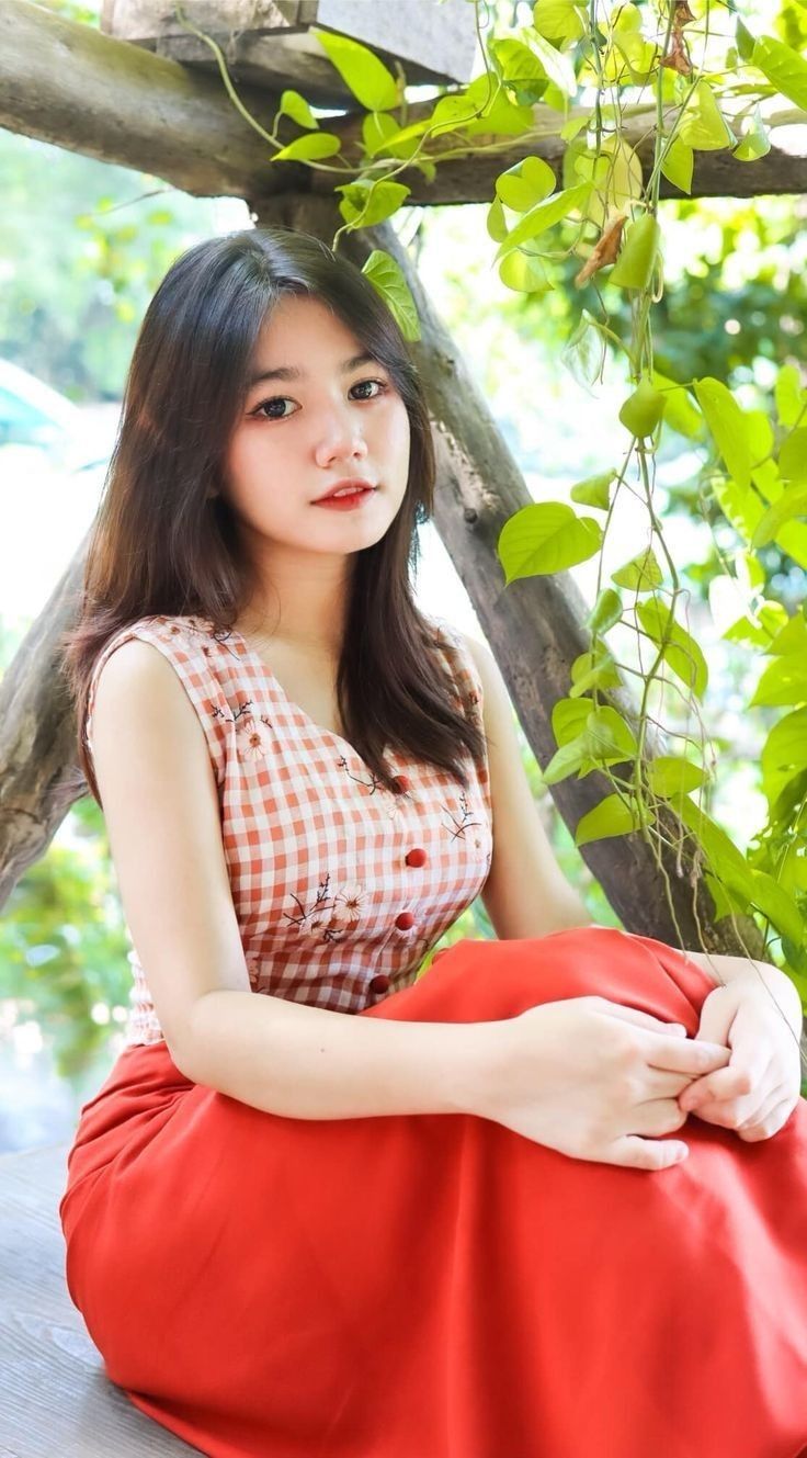 Pose with myanmar dress