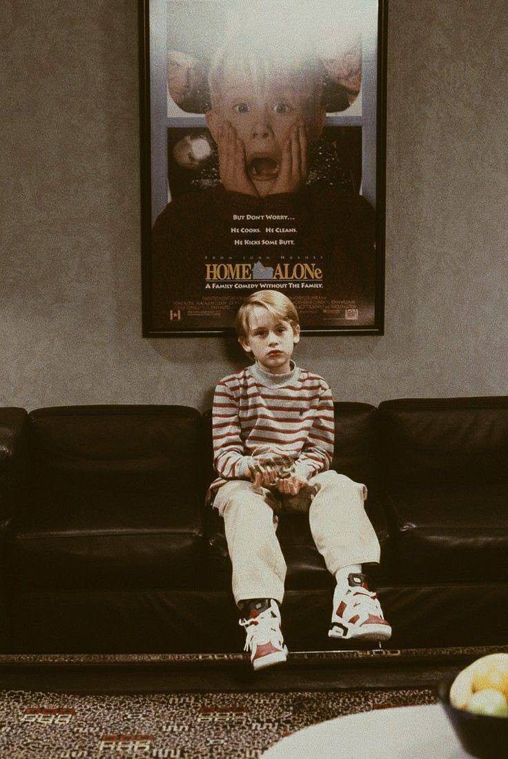 Aesthetic Y2K iPhone Wallpaper