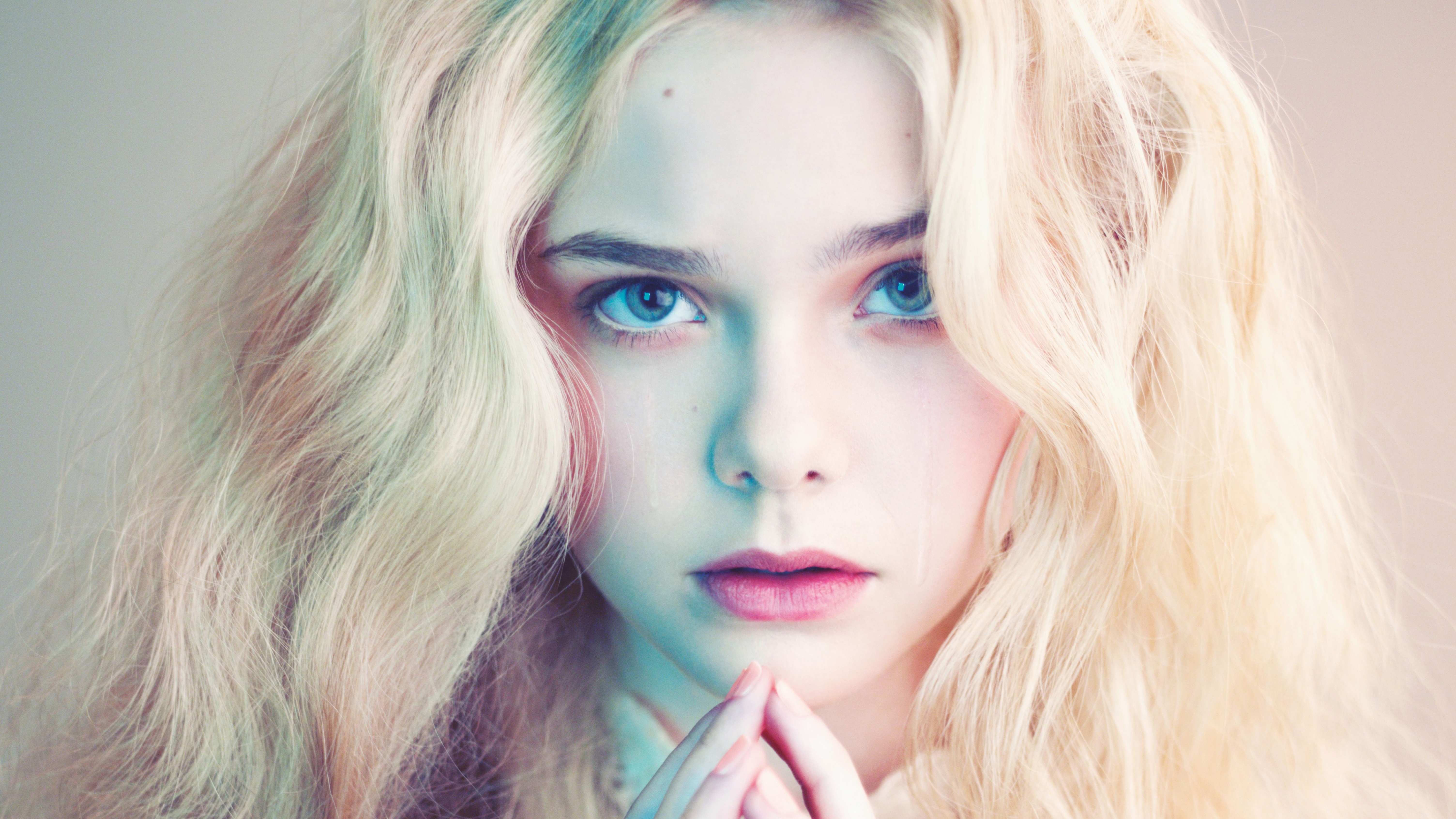 Elle Fanning Wallpaper 4K, Beautiful girl, Portrait, Blonde
