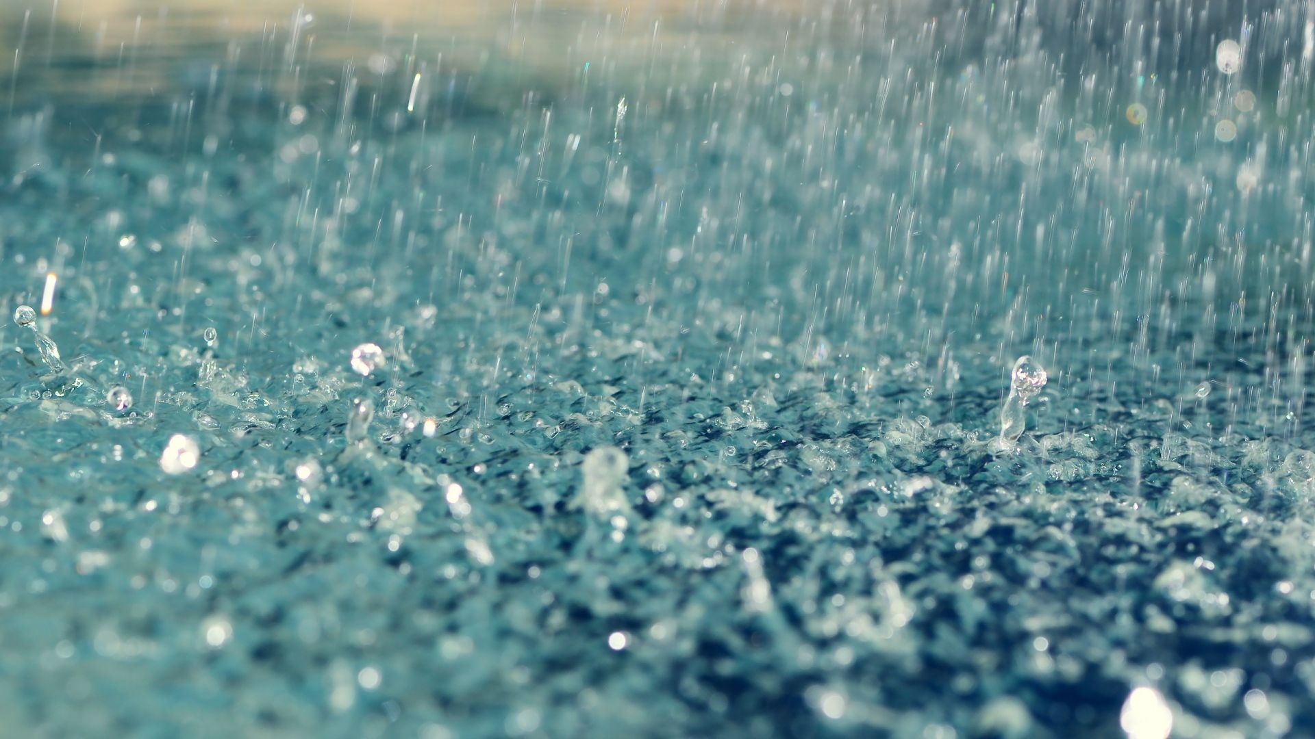 Beautiful Rain Wallpaper For Your Desktop
